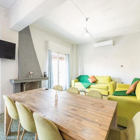 Space Paradise Apartments Атина Екстериор снимка