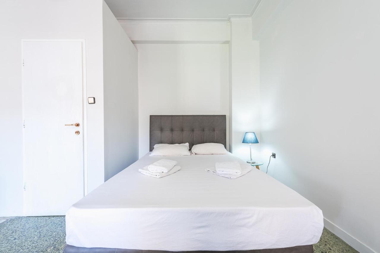Space Paradise Apartments Атина Екстериор снимка