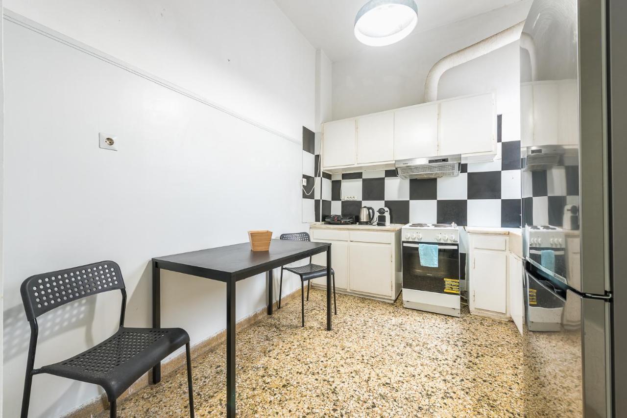 Space Paradise Apartments Атина Екстериор снимка