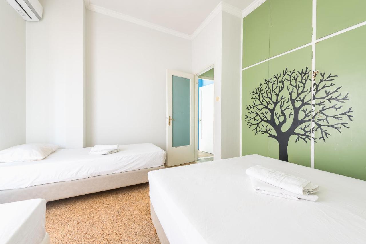 Space Paradise Apartments Атина Екстериор снимка